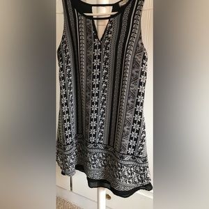 Sleeveless Black and White Floral Print Dress by Eyeshadow Size Medium